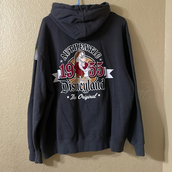 ‘Authentic Disneyland’ Grumpy Dwarf jacket/hoodie from Disney Parks. Size: US L - Picture 4 of 4